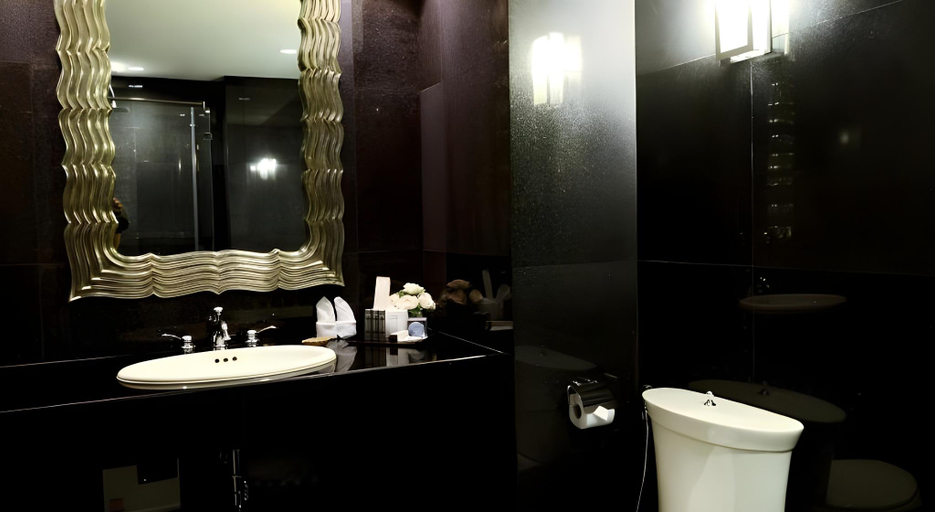 Bathroom 5, The Bless Hotel & Residence, Wattana