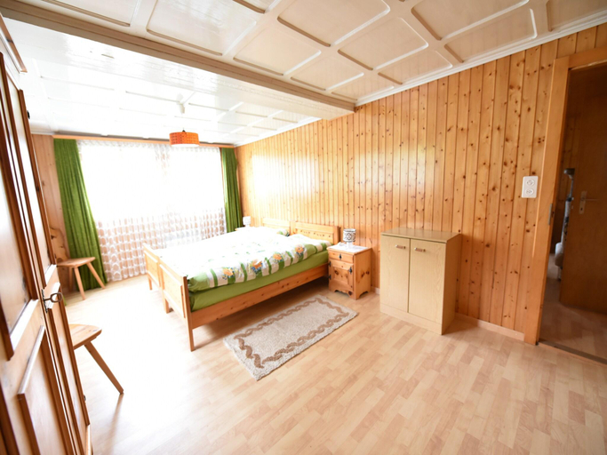 Others 5, Cozy Stay near Aletsch, Raron