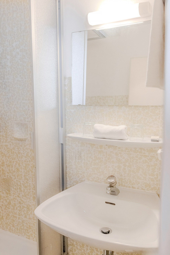 Bathroom 5, Gasthof Zur Linde, Aschaffenburg