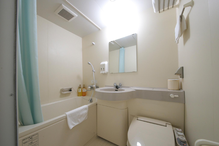 Bathroom 3, Fujieda Ogawa Hotel, Fujieda