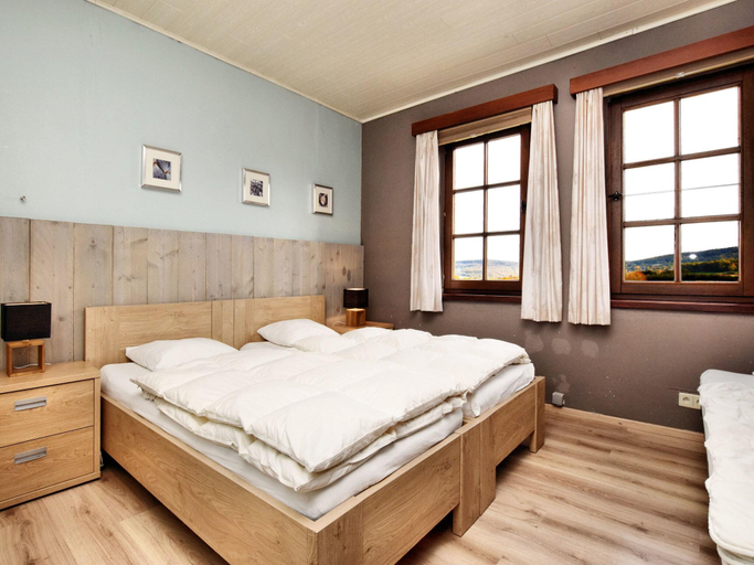 Bedroom 2, Durbuy Hillside Family Villa, Luxembourg