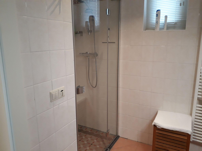 Bathroom 3, Holiday Home in Heeten near Forest Trails, Raalte