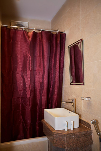 Bathroom 5, Grand Pyramid View Hotel, Al-Ahram