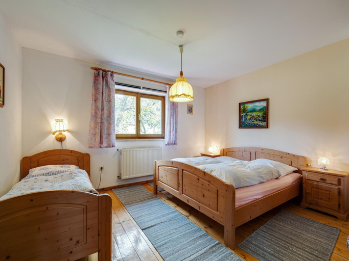 Bedroom 2, Wohnung in Neukirchen mit Skifahren  Pool, Cham