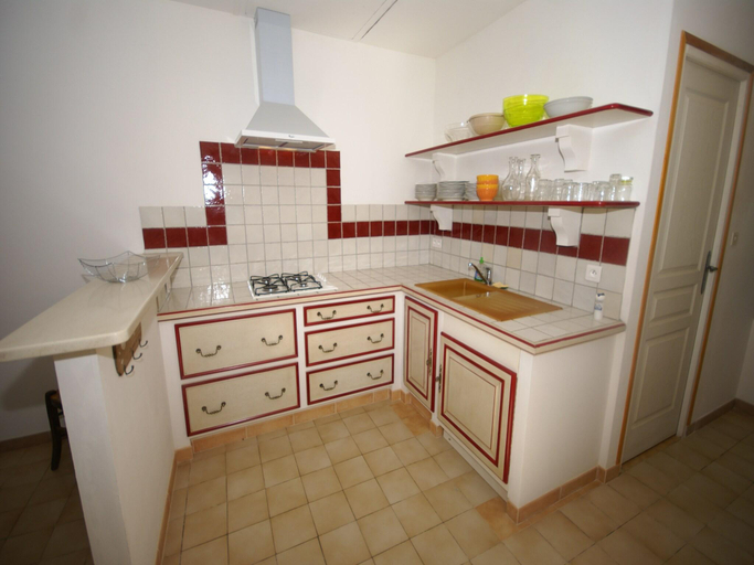 Others 5, Hilltop Stay near Beaulieu, Ardèche