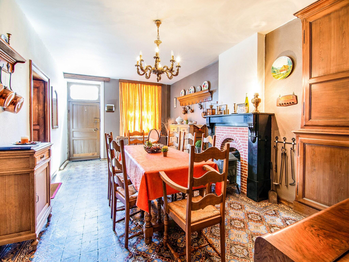 Others 3, Plush Holiday Home in Matagne-La-Petite with Private Garden, Namur