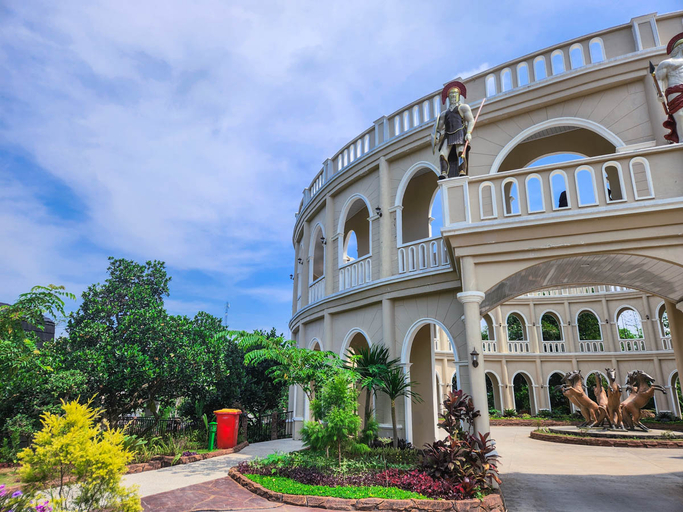 exterior 11
