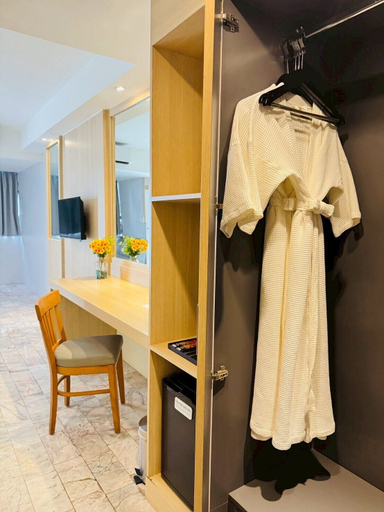 Others 5, iCheck inn Thapra, Chom Thong