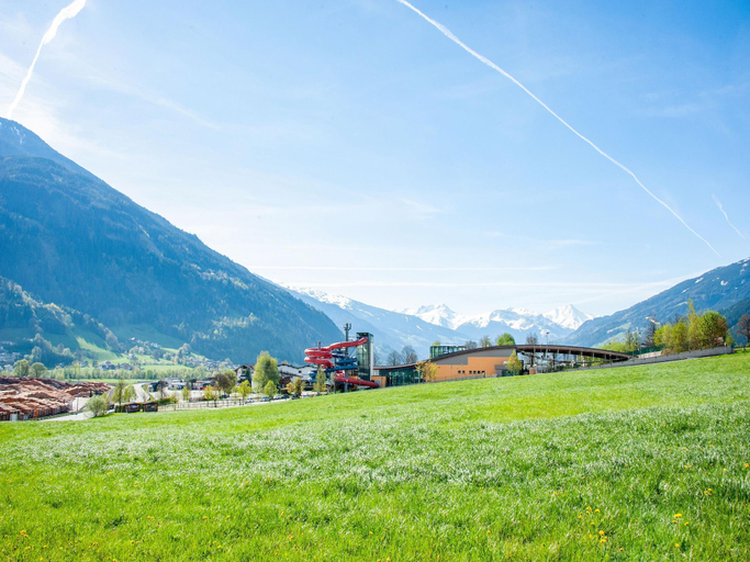 Others 4, Modern vacation apartment with a view, Schwaz