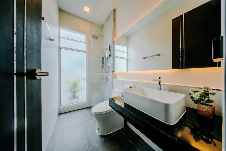 Bathroom 4, The Haven Krabi, Mueang Krabi