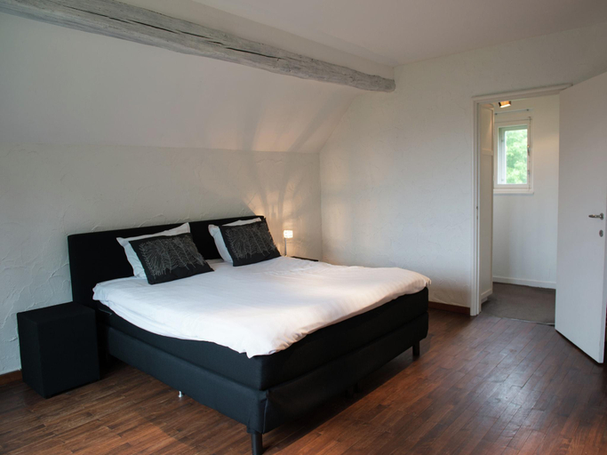 Bedroom 2, Mansion in Spa Liege with private garden, Liège
