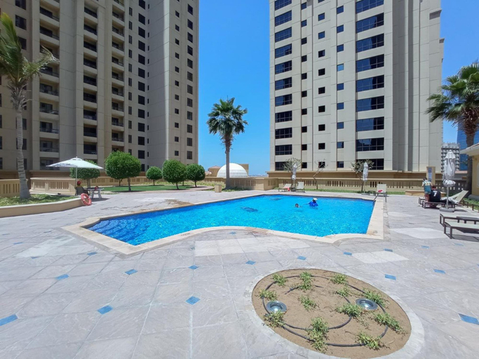 Pool 2, Stunning 1BR Apt City View JBR Beach by Belvilla, Dubai