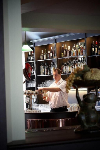 Food & Drinks 5, Hotel Valcha, Praha 6