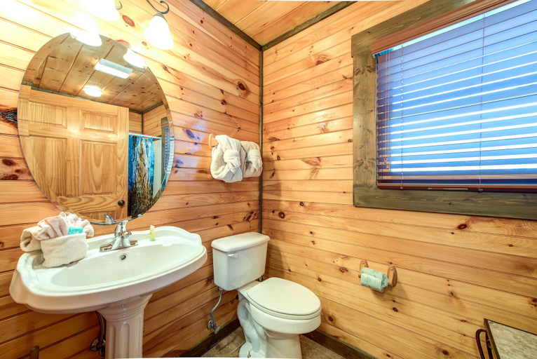 Bathroom 3, Celebration Lodge by Jackson Mountain Rentals, Sevier