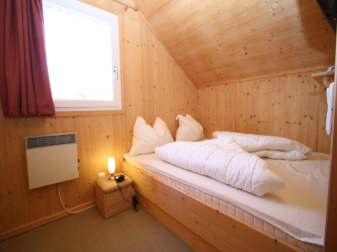 Bedroom 2, Chalet in Hohentauern near Ski Lift, Murtal