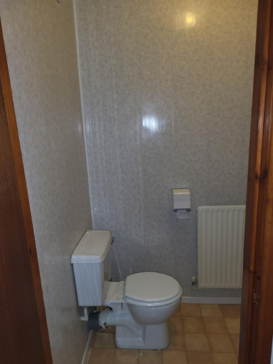 Bathroom 3, Evanescent, Blackpool