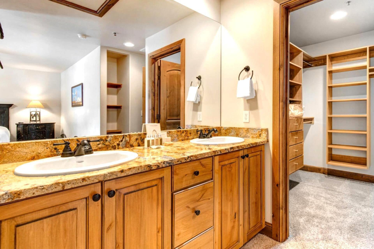 Bathroom 3, Park Avenue Townhomes by KBM, Summit