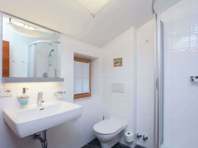 Bathroom 4, Posh Mansion in Sankt with 2 Saunas, Whirlpool, Hot Tub, Landeck