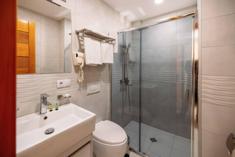 Bathroom 4, Bridge Boutique Hotel, Tbilisi