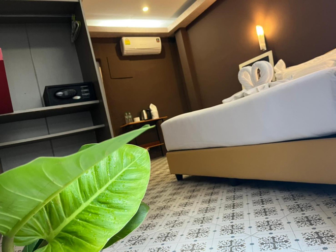 Others 5, Cozy rooms Asoke, Wattana