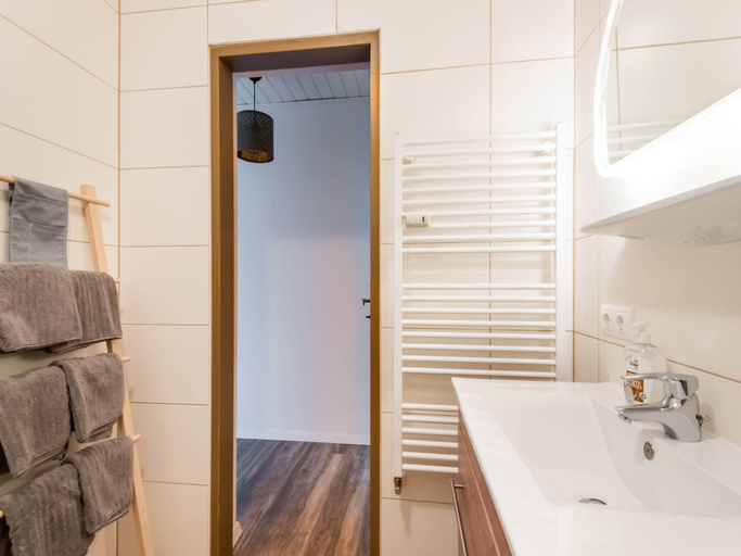 Bathroom 5, Child Friendly Apartment in Zell am See near Lake, Zell am See