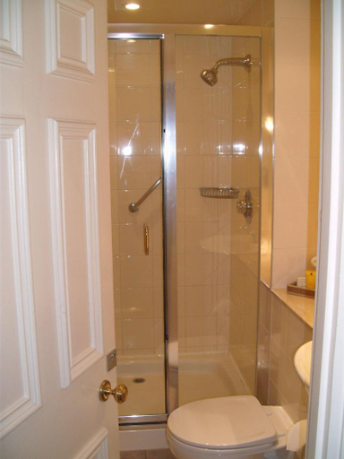 Bathroom 4, Warren House Hotel, London