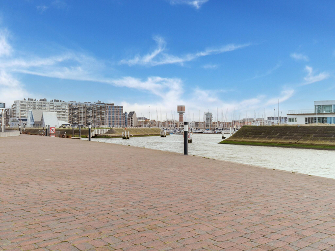 Others 2, Spacious studio near seafront, West-Vlaanderen