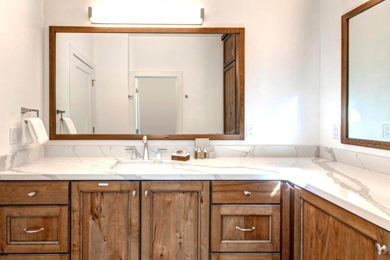 Bathroom 3, Red Pine 4 Bedrooms RPT-14T by KBM, Summit