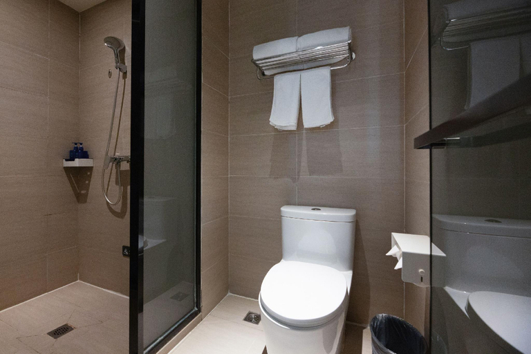 Bathroom, Hanting Hotel Shijiazhuang Hebei Normal University, Shijiazhuang