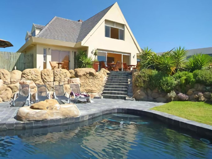Sport & Beauty 2, Mandalay Beach Guest House, City of Cape Town