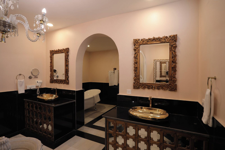 Bathroom 5, The Royal Retreat Resort and Spa, Udaipur