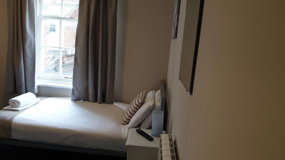 Bedroom 3, The Grapes, Southampton