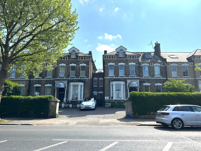 Exterior & Views 3, Amhurst Hotel, London