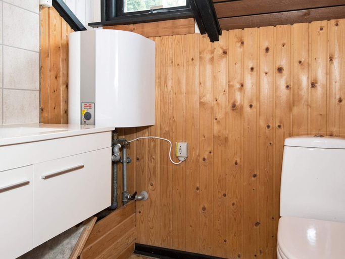 Bathroom 3, Spacious Holiday Home in Ansager near Lake, Varde