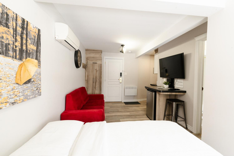 Bedroom 2, Hotel les quatre bonheurs, La Matapédia