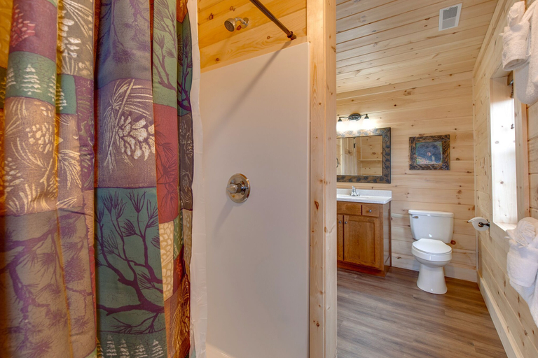 Bathroom 4, Back to Nature by Jackson Mountain Rentals, Sevier