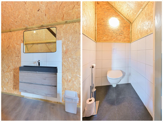 Bathroom 3, Farmhouse in De Heurne with Animal Farm, Dinxperlo
