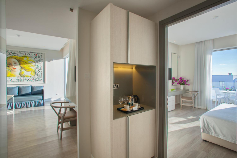Bedroom 3, Aliathon Resort