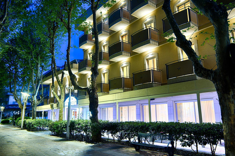 Exterior & Views 2, Hotel Madison, Rimini