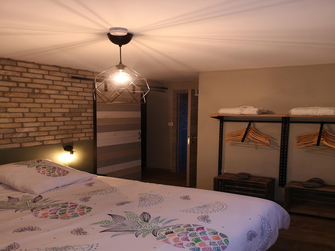 Bedroom 2, Luxurious Cottage in Aywaille with Sauna, Liège