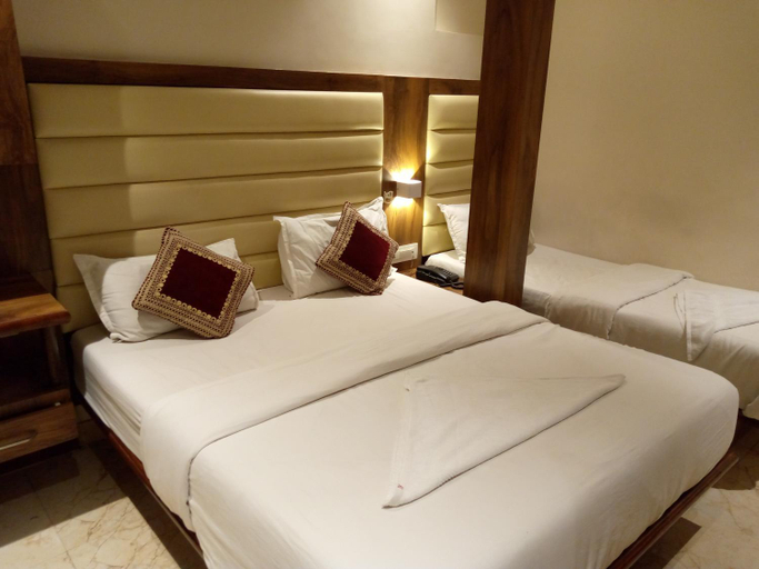 Bedroom 2, HOTEL ADAMS INN, Mumbai Suburban