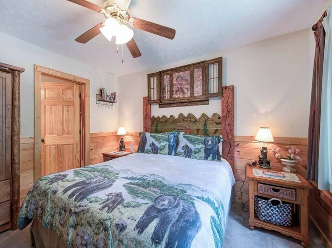 Bedroom 3, Artistic Mountain by Jackson Mountain Rentals, Sevier