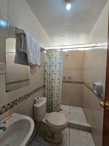 Bathroom 3, Hostal Acuarius Puno, Puno