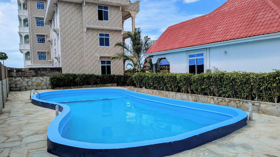 Sport & Beauty, Crown View Hotel, Kaskazini 'A'