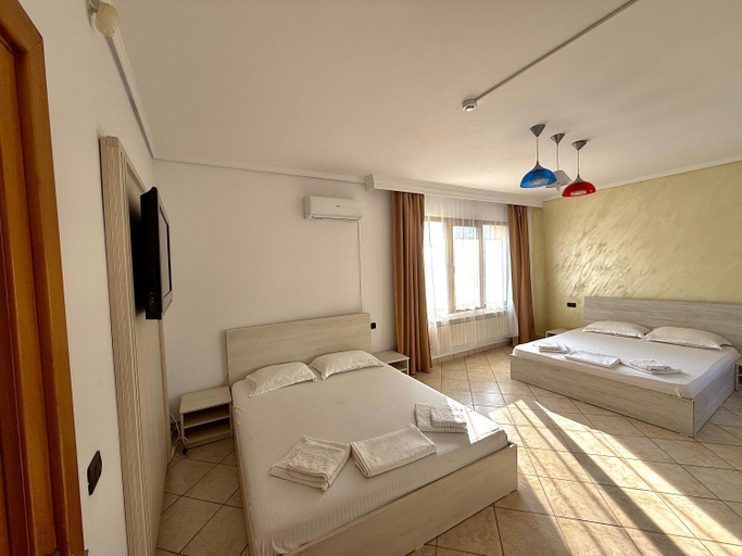 Bedroom 3, La Conac, Tuzla