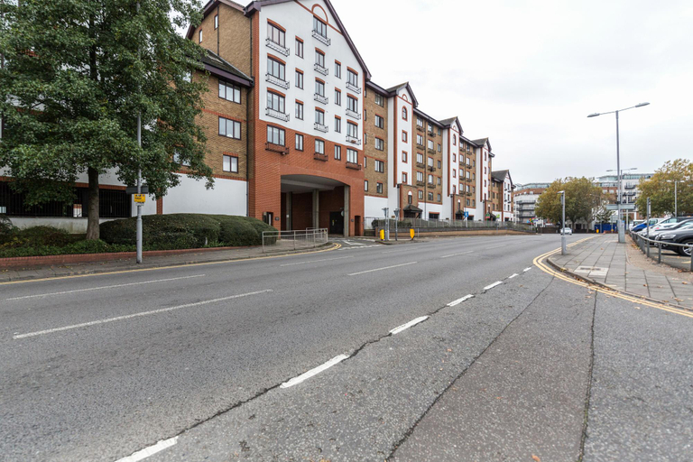 Others 5, Roomspace Serviced Apartments- Regents Court, London