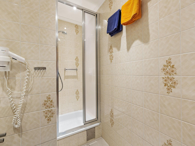 Bathroom 3, Studio in Saalbach near Ski Slopes, Zell am See