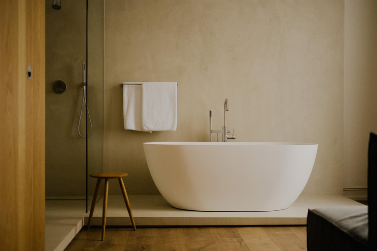 Bathroom 4, Das Edith, Stuttgart