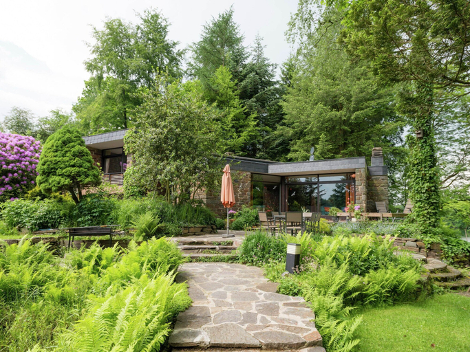 Exterior & Views, Spacious Cottage in Robertville with Swimming Pool, Liège