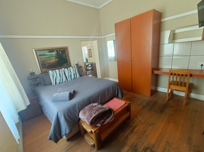Others 2, Yellowstone Guest House, Ekurhuleni